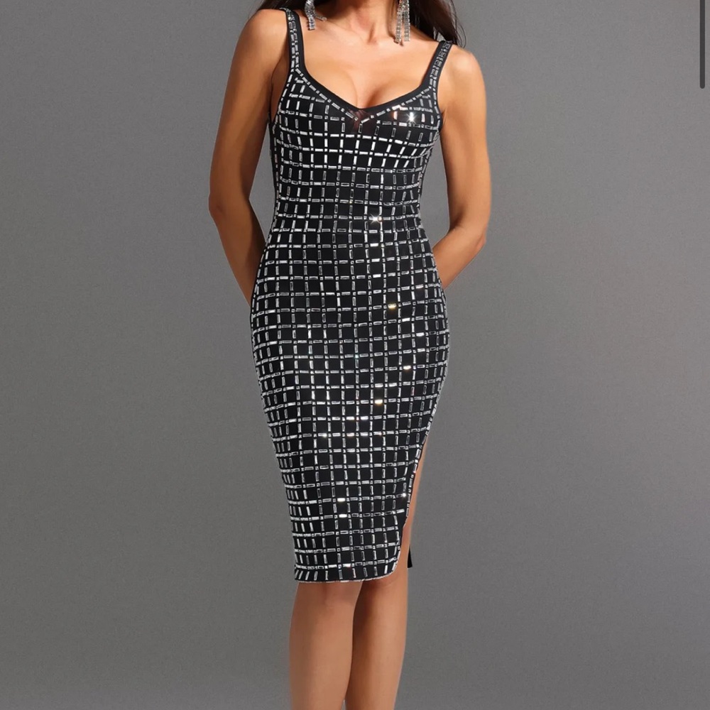 Black elegant dress!